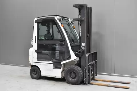 51695 NISSAN P1D1A15LQ
