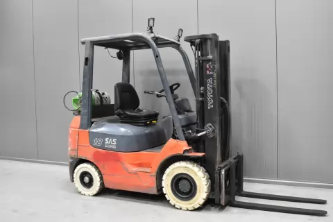 53419 TOYOTA 42-7FGF18