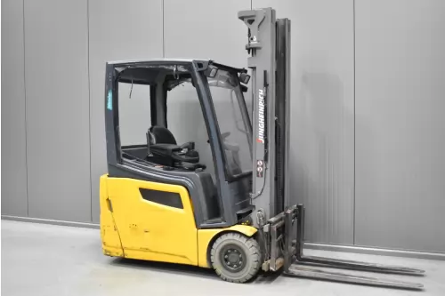 53540 JUNGHEINRICH EFG 216 k