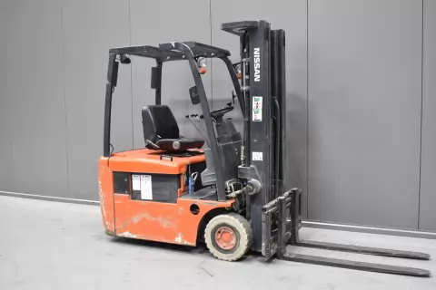 54713 NISSAN N01L15HQ