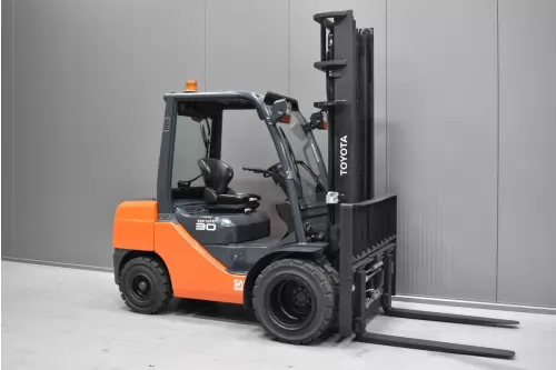 51464 TOYOTA 02-8FDF30