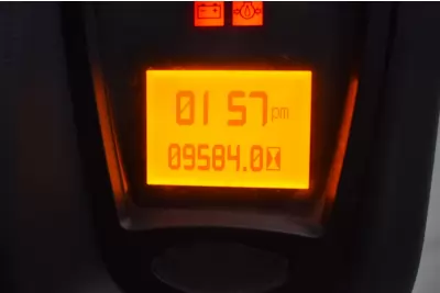 52372 - 8