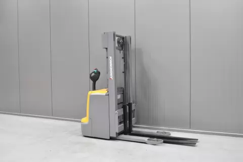 53373 JUNGHEINRICH EJC 214