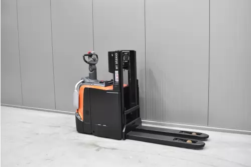 55513 TOYOTA SPE 200D