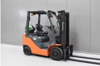TOYOTA 02-8FGF18