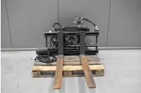 P1028 - Fork positioner with 360° rotator and side shift