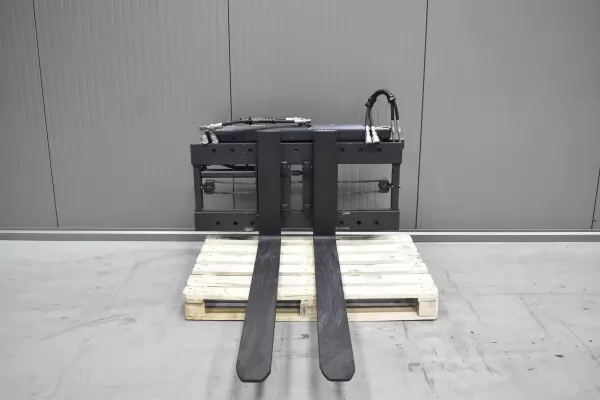 P1074 P1074 - Fork positioner with side-shift