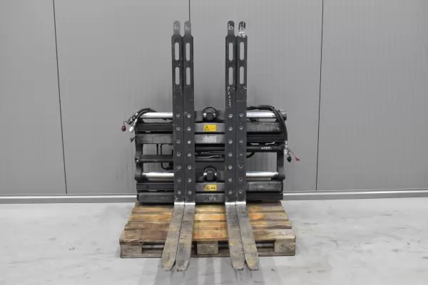 P1121 P1121 - Hydraulicky stavitelné dvojvidle s bočním posuvem