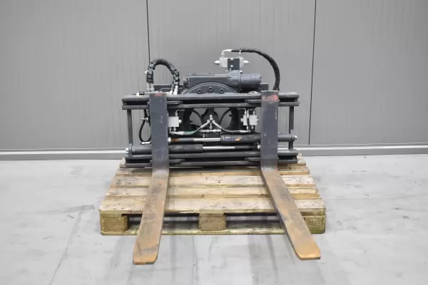 P1139 P1139 - Hydraulicky stavitelné vidle s otočí 360°